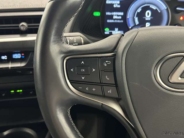 Lexus UX 4