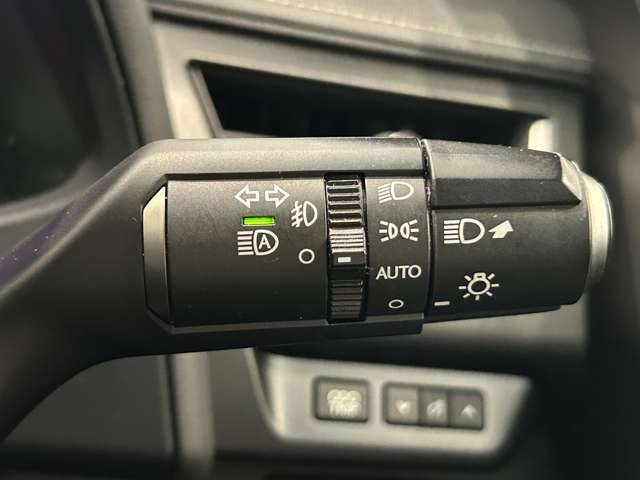 Lexus UX 9