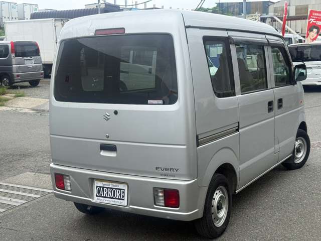 Suzuki Every 8