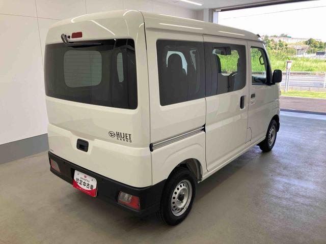 Daihatsu Hijet Cargo 8