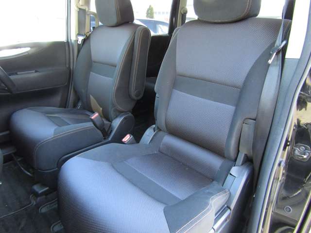 Nissan Serena 6