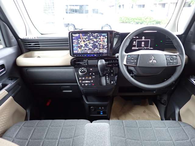 Mitsubishi Delica Mini 6