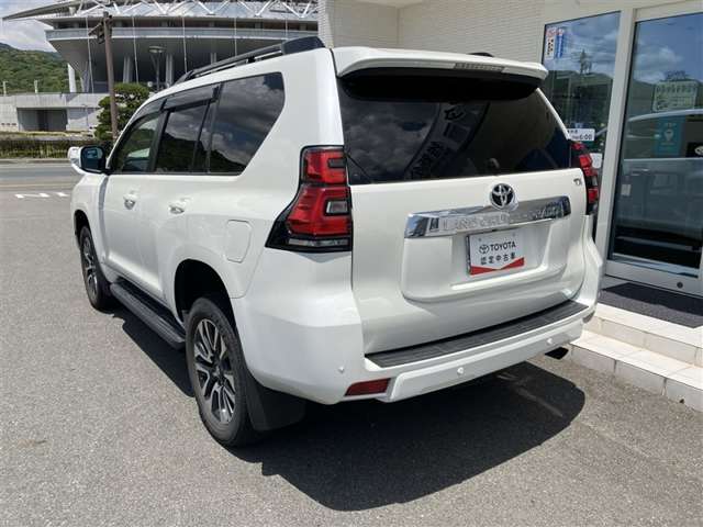 Toyota Land Cruiser Prado 5