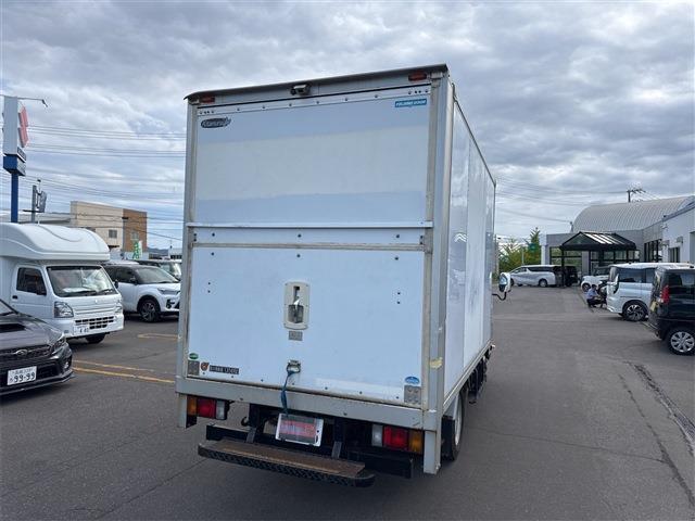 Isuzu Elf 7