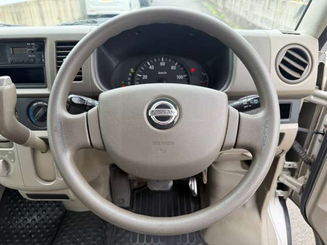 Nissan NV100 Clipper 12