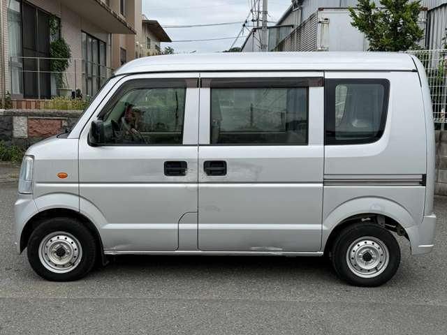 Nissan NV100 Clipper 5