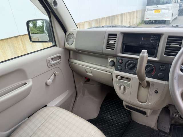 Nissan NV100 Clipper 10