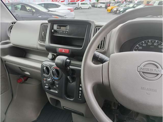 Nissan NV100 Clipper 11