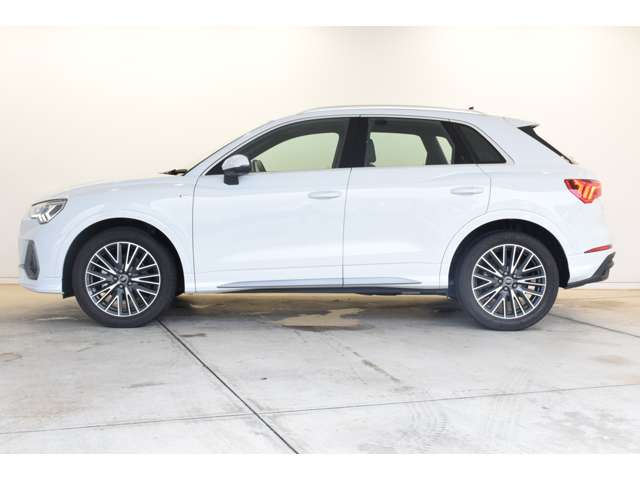 Audi Q3 7