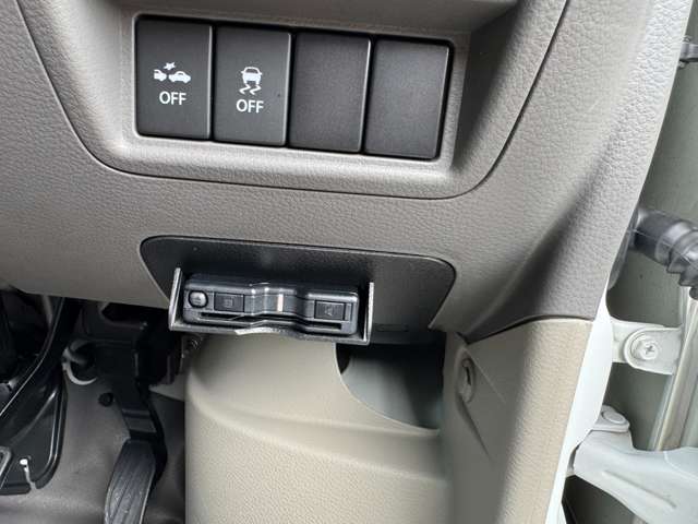 Nissan NV100 Clipper 11