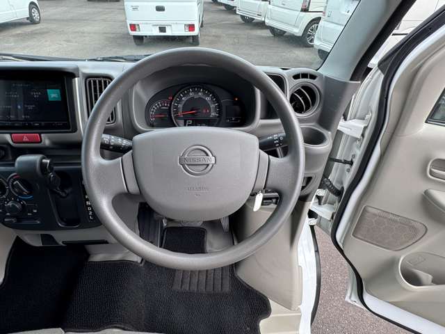 Nissan NV100 Clipper 2