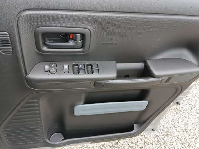Suzuki Spacia Base 9