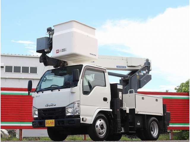 Isuzu Elf 5