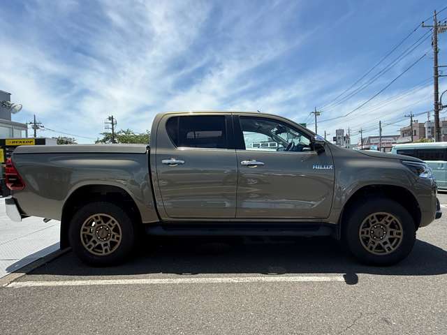 Toyota Hilux 12