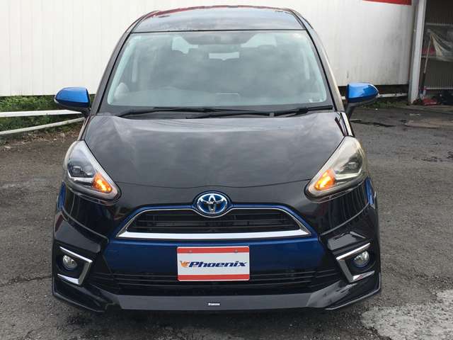Toyota Sienta 2
