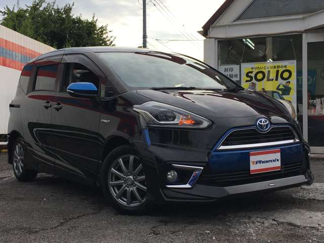 Toyota Sienta 5