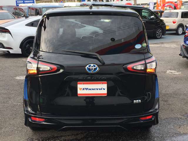 Toyota Sienta 9