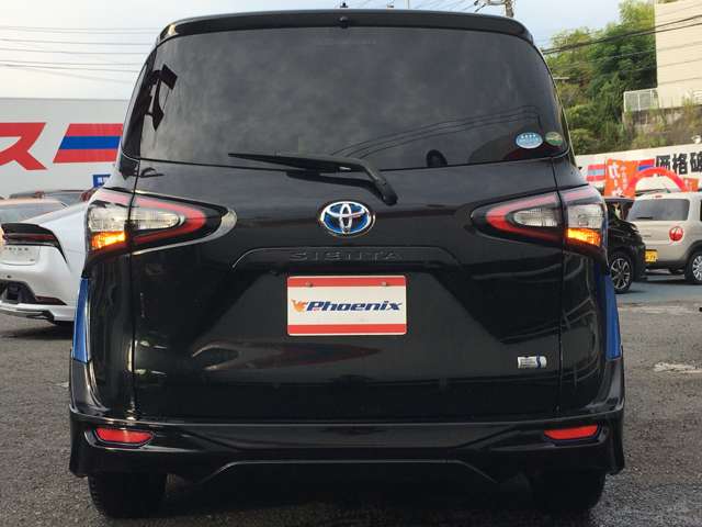 Toyota Sienta 10