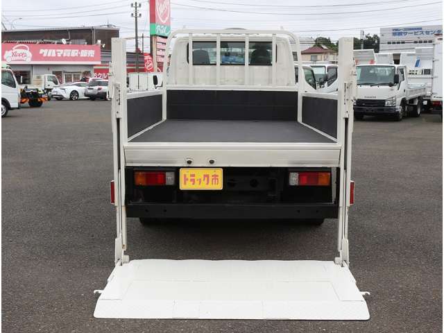 Toyota Toyoace 4