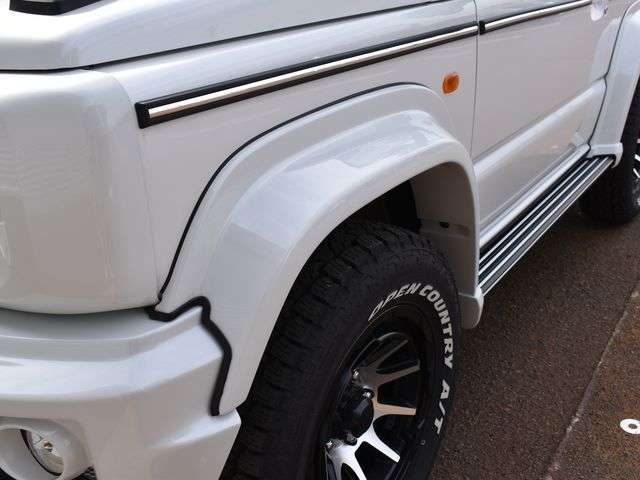Suzuki Jimny Sierra 8