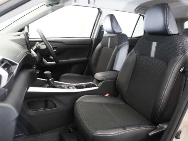 Daihatsu Rocky 11