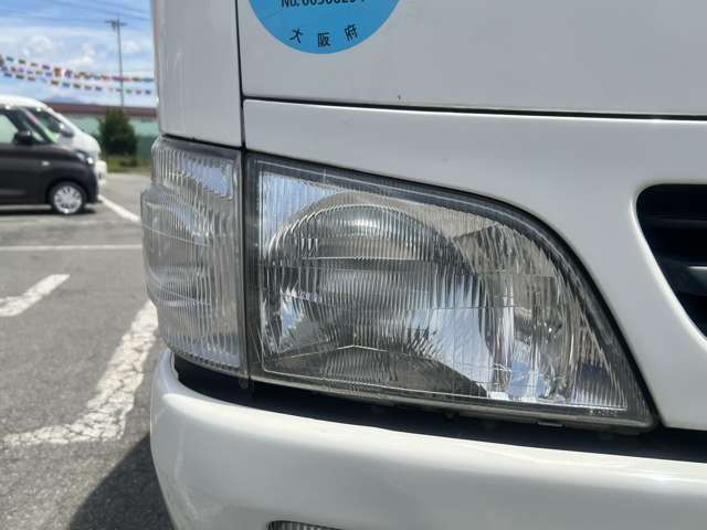 Hino Dutro 11