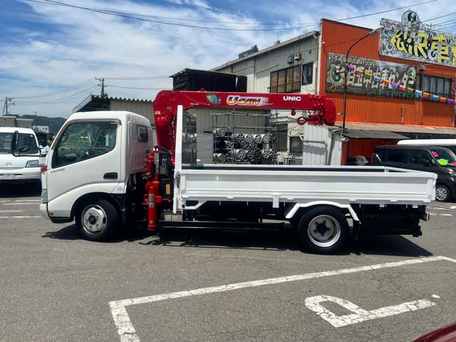 Hino Dutro 5