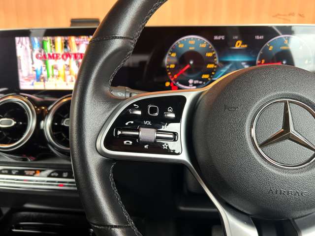 Mercedes-Benz GLB 11