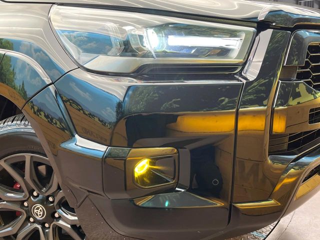 Toyota Hilux 12