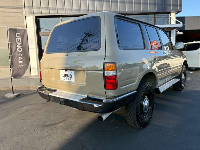 Toyota Land Cruiser 80 9