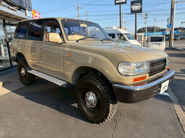 Toyota Land Cruiser 80 10
