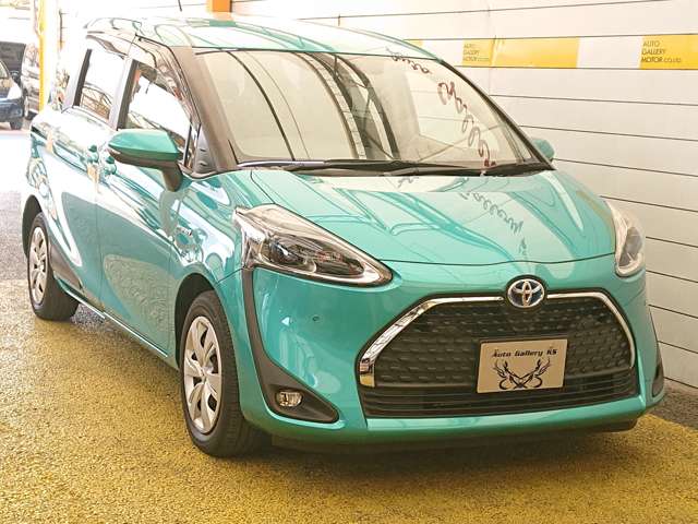 Toyota Sienta 9