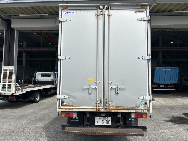 Mitsubishi Fuso Canter 7