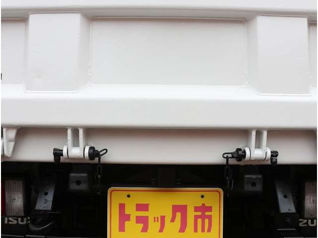 Isuzu Elf 11