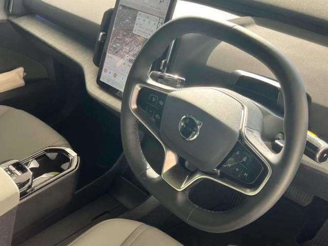 Volvo EX30Cross Country 11
