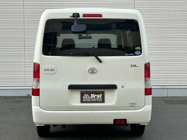 Toyota Light Ace Van 5