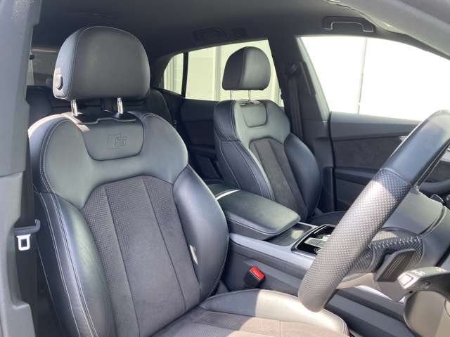Audi Q8 10