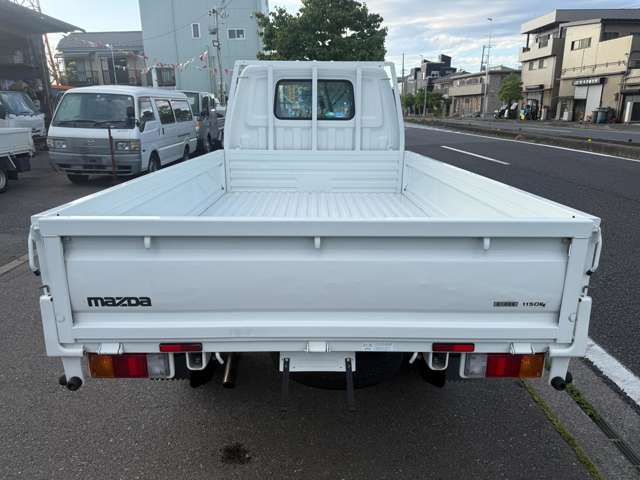 Mazda Bongo Truck 9