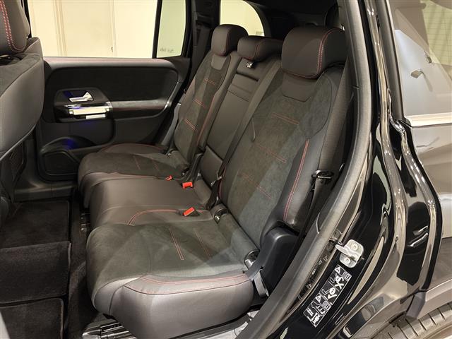 Mercedes-Benz GLB 5