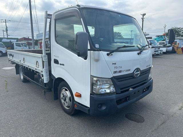 Hino Dutro 2