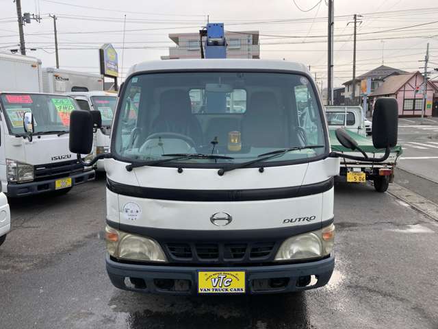Hino Dutro 2