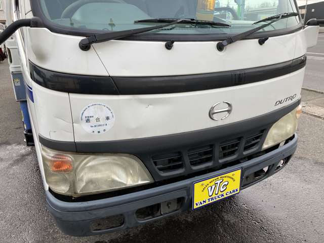 Hino Dutro 4