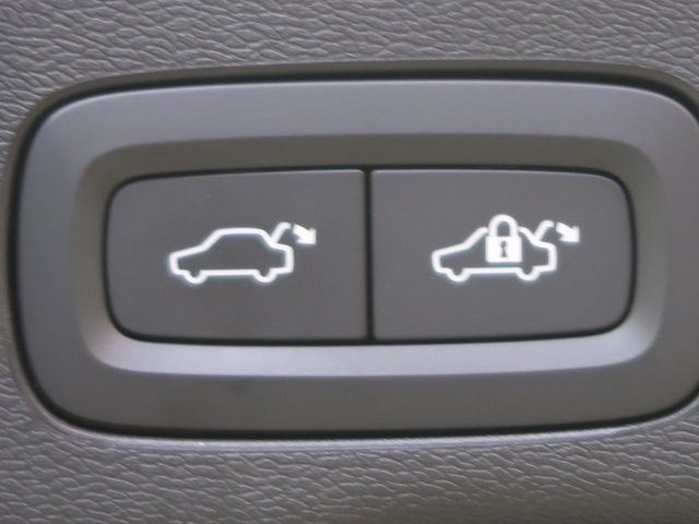 Volvo XC60 7