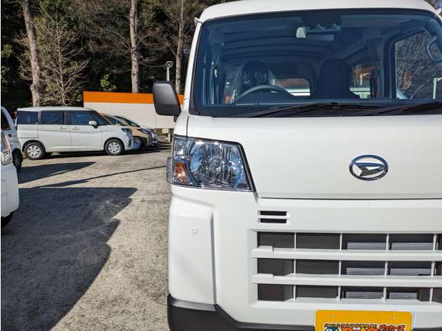 Daihatsu Hijet Cargo 12