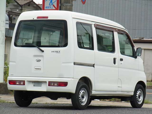 Daihatsu Hijet Cargo 9