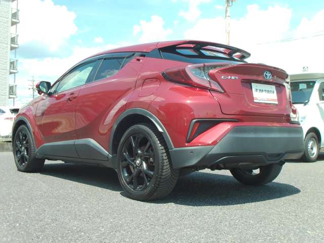 Toyota C-HR 8