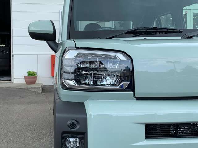 Daihatsu Taft 4