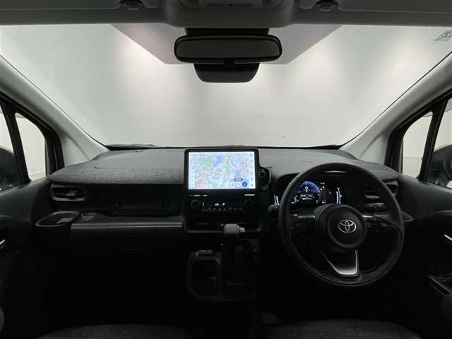 Toyota Sienta 7