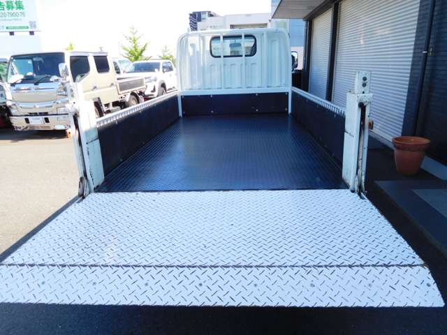 Mitsubishi Fuso Canter 7