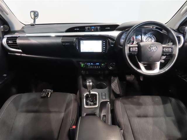 Toyota Hilux 6